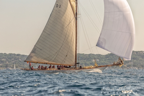 Tuiga sous spi